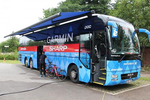garmin team bus 2014